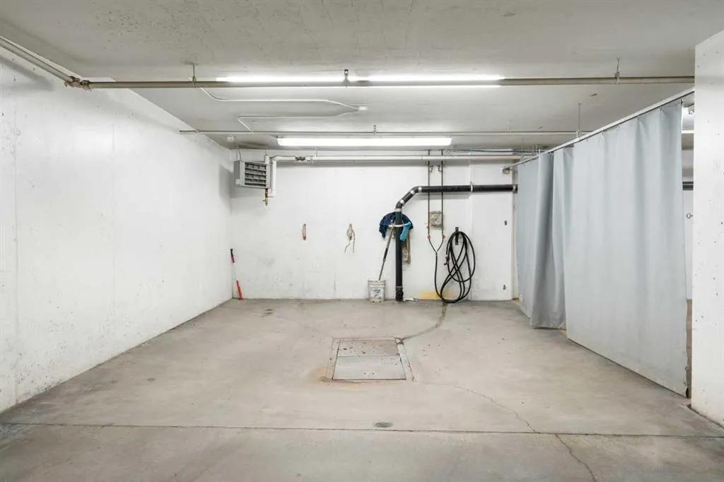 910 Centre Avenue NE, #633