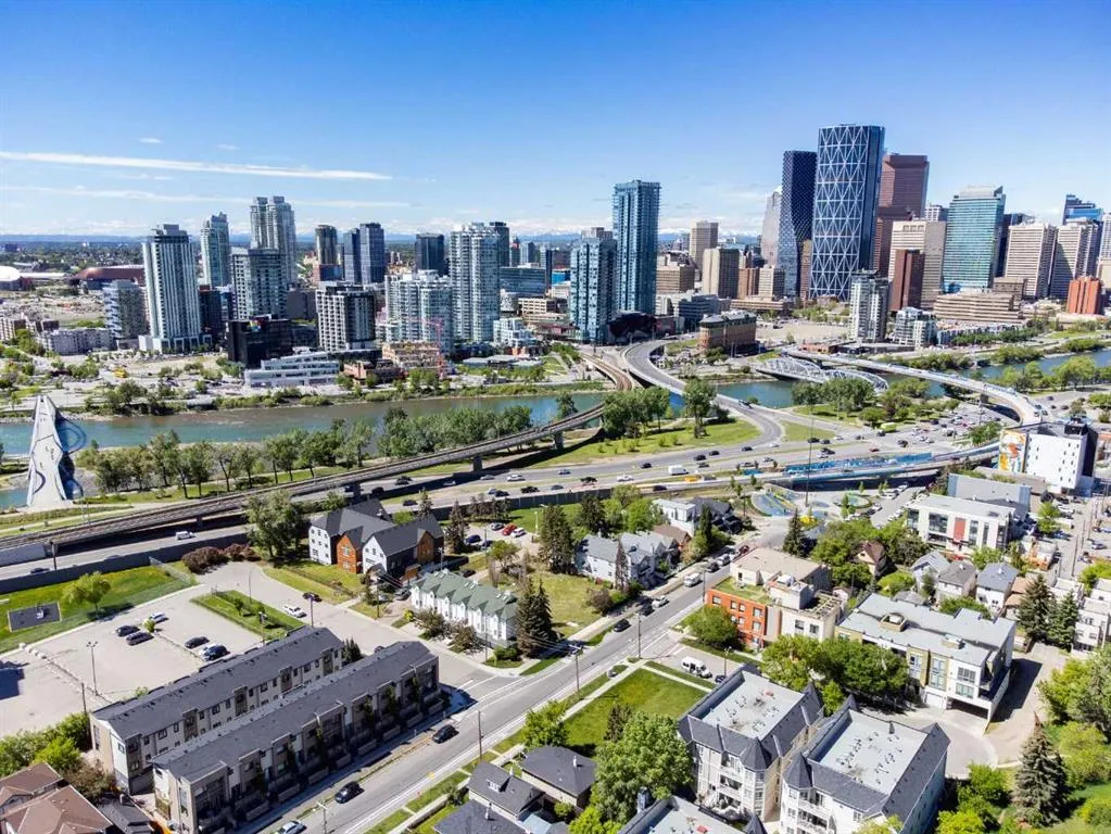 910 Centre Avenue NE, #633