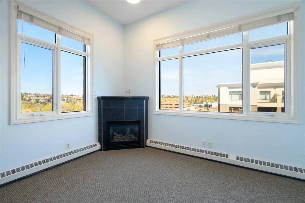 910 Centre Avenue NE, #633