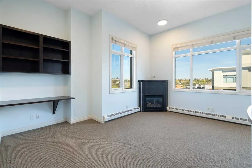 910 Centre Avenue NE, #633
