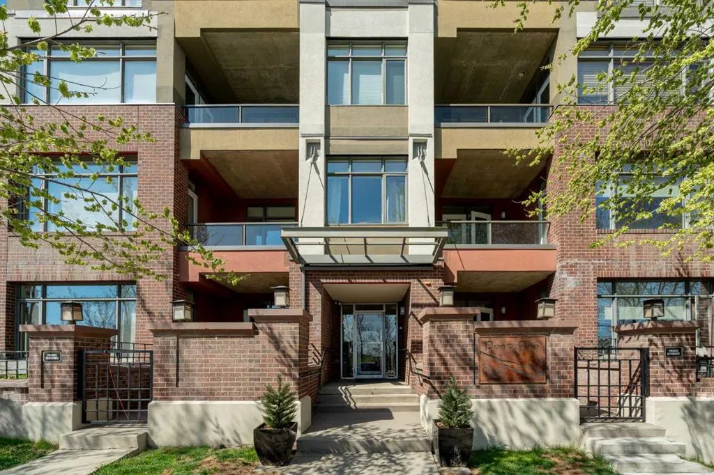 910 Centre Avenue NE, #633