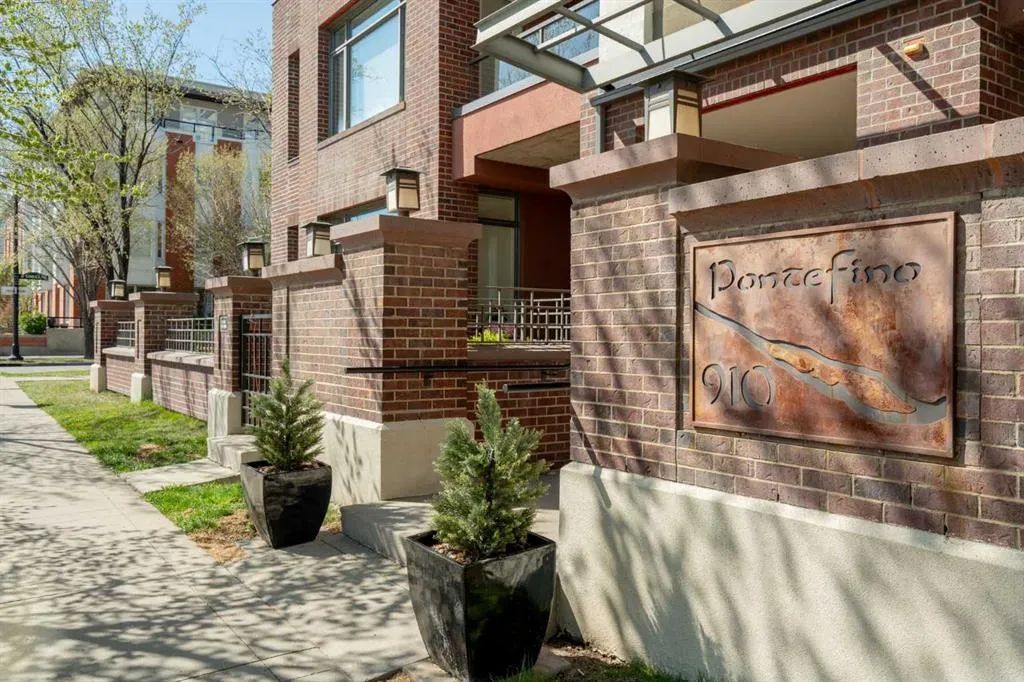 910 Centre Avenue NE, #633