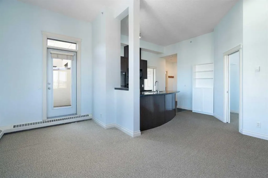 910 Centre Avenue NE, #633