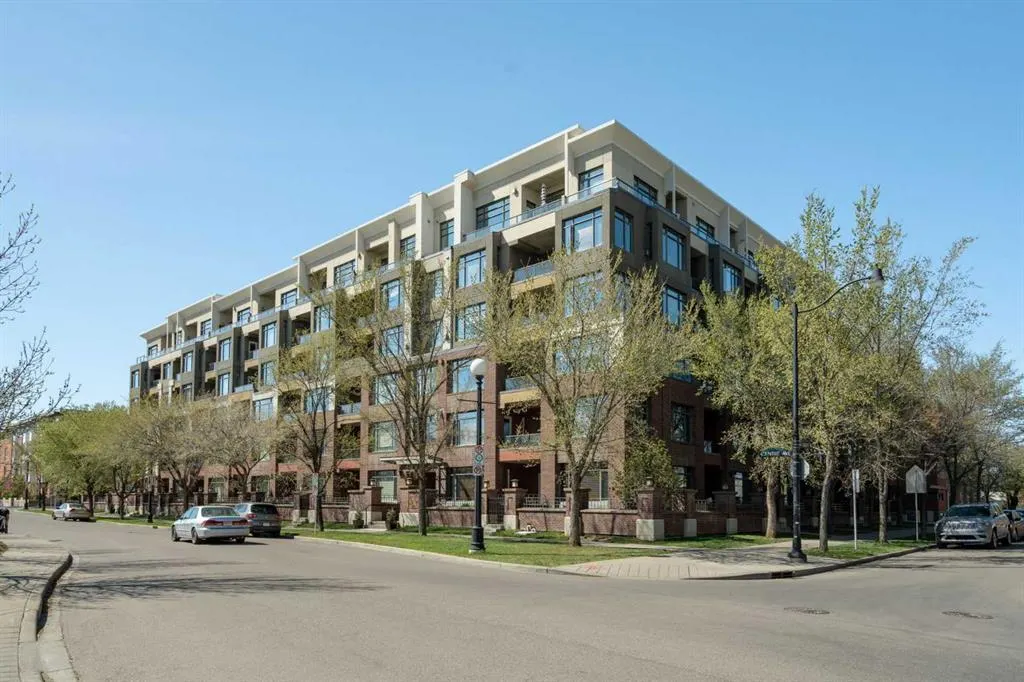 910 Centre Avenue NE, #633
