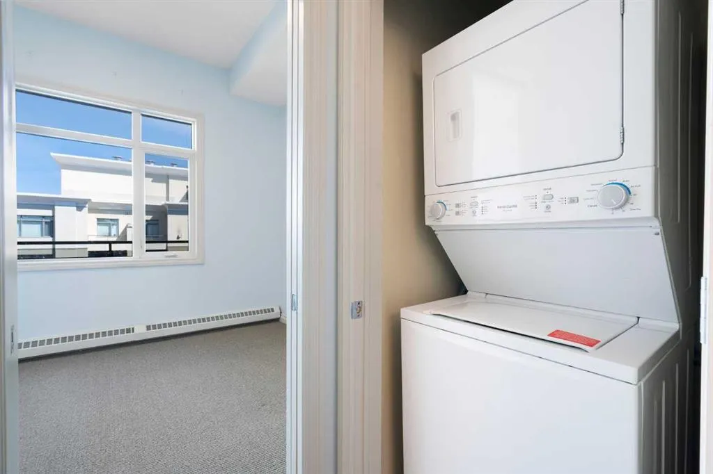 910 Centre Avenue NE, #633