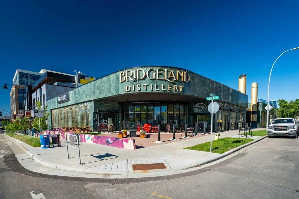 910 Centre Avenue NE, #633