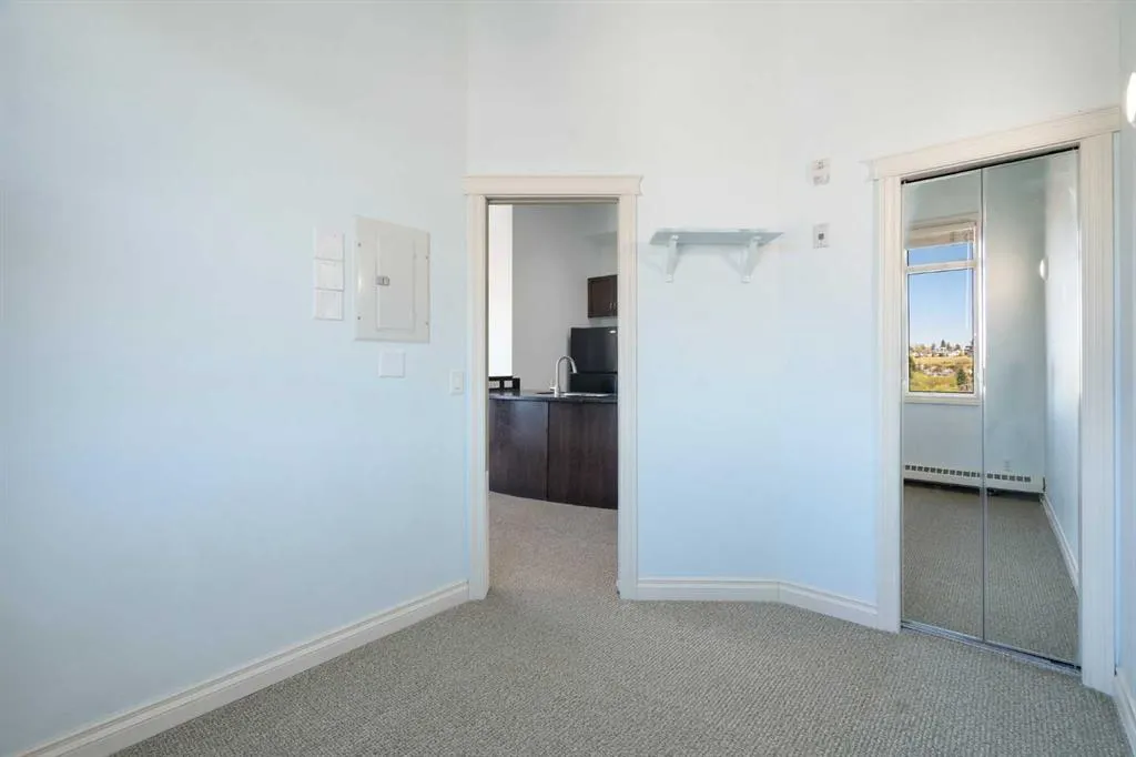 910 Centre Avenue NE, #633