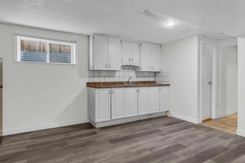100 McKinley Road SE