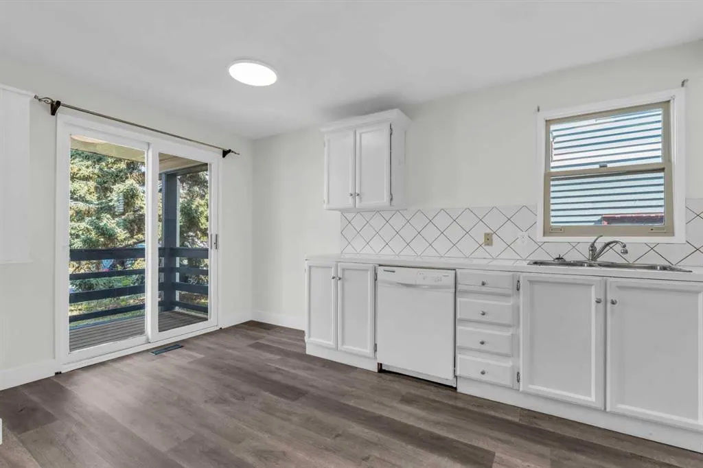 100 McKinley Road SE