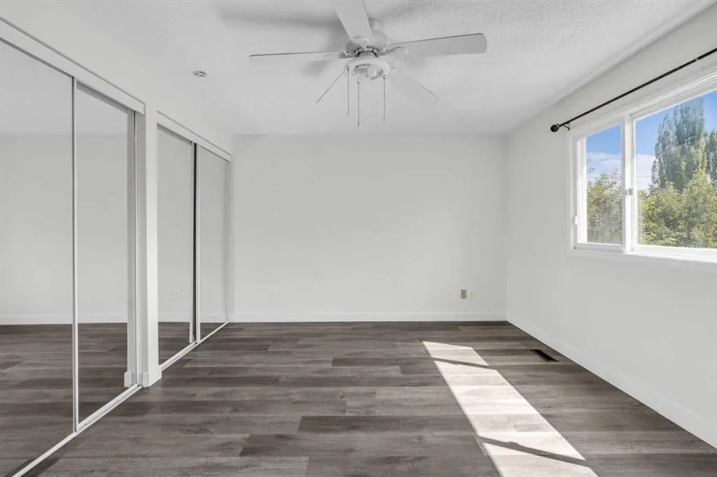 100 McKinley Road SE