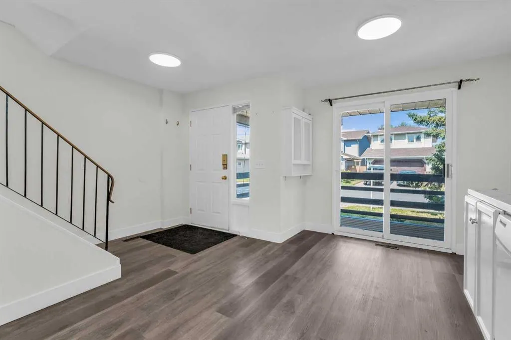 100 McKinley Road SE