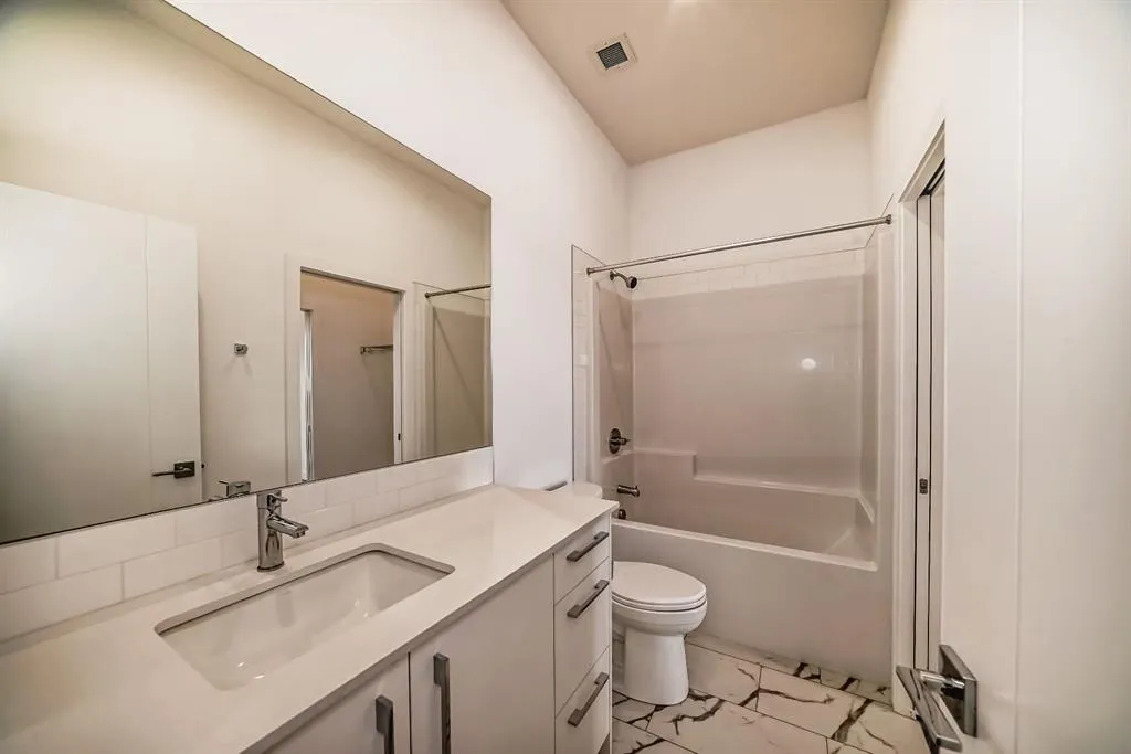 60 Skyview Ranch Road NE, #2507