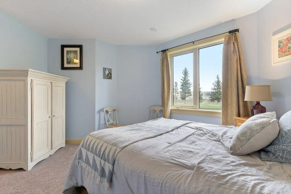 316042 160 Avenue W