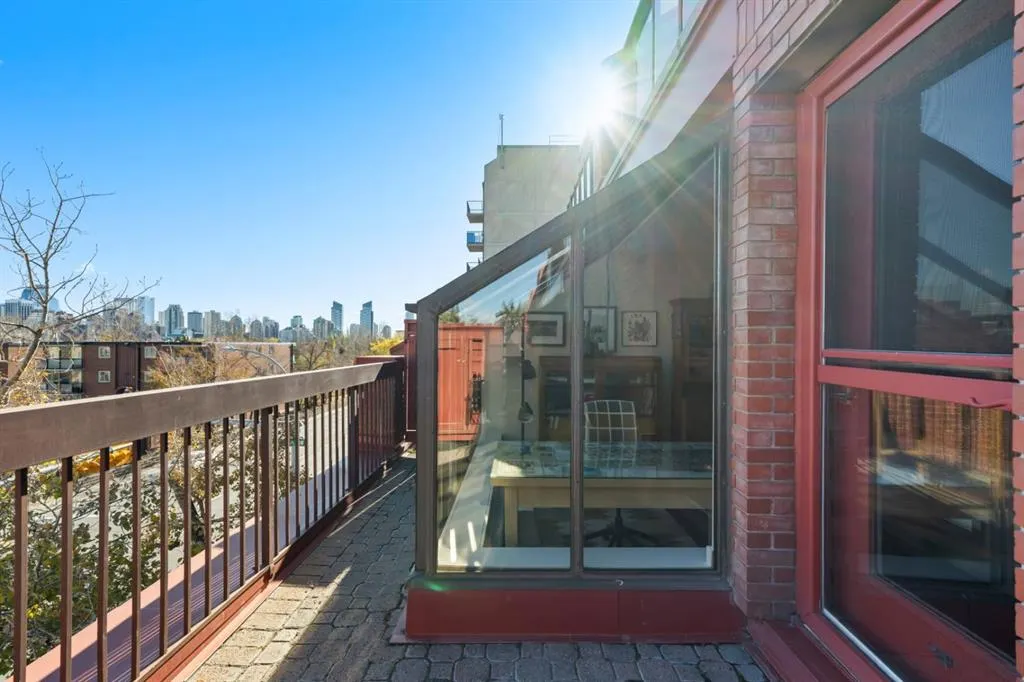 1505 8 Avenue NW, #418