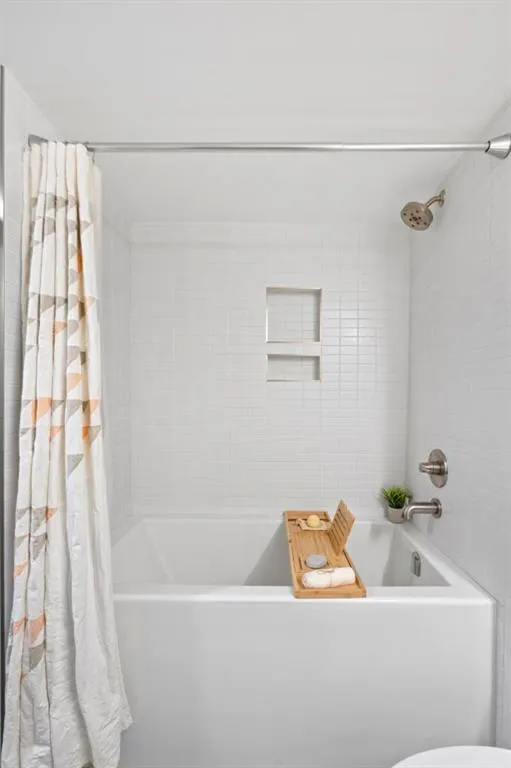 1505 8 Avenue NW, #418