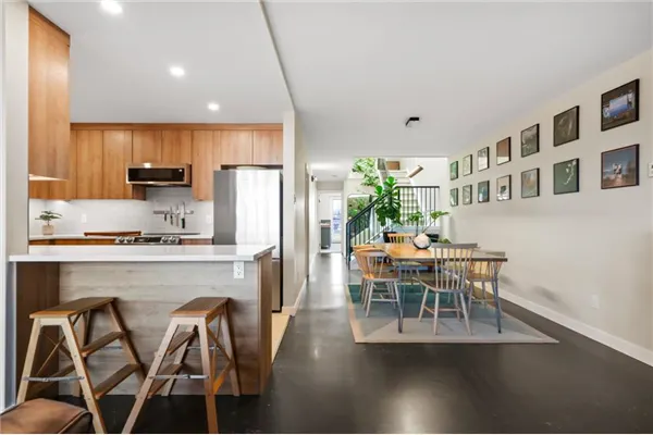 1505 8 Avenue NW, #418