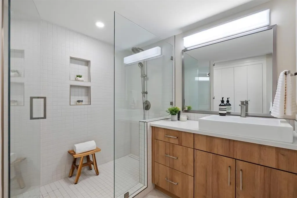 1505 8 Avenue NW, #418