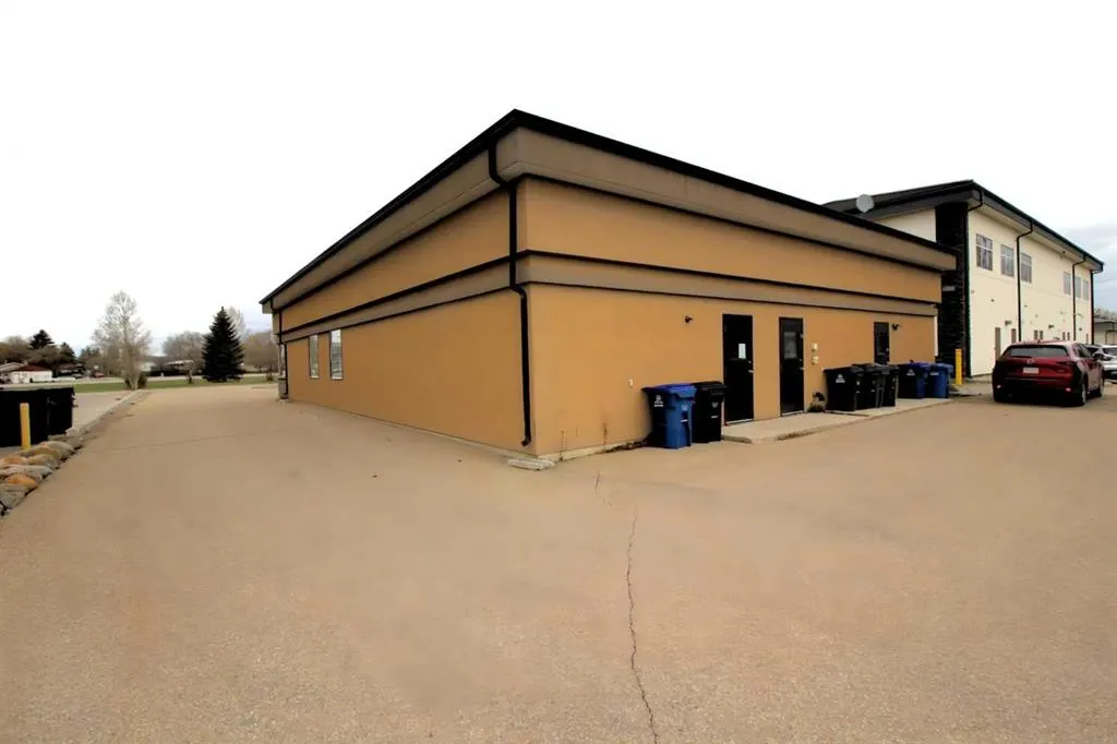 5021 Parkwood Road, #2