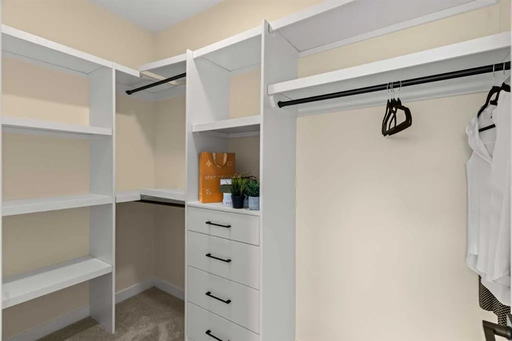 1176 Iron Ridge Avenue