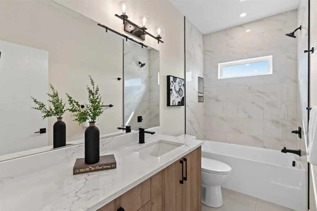 1176 Iron Ridge Avenue