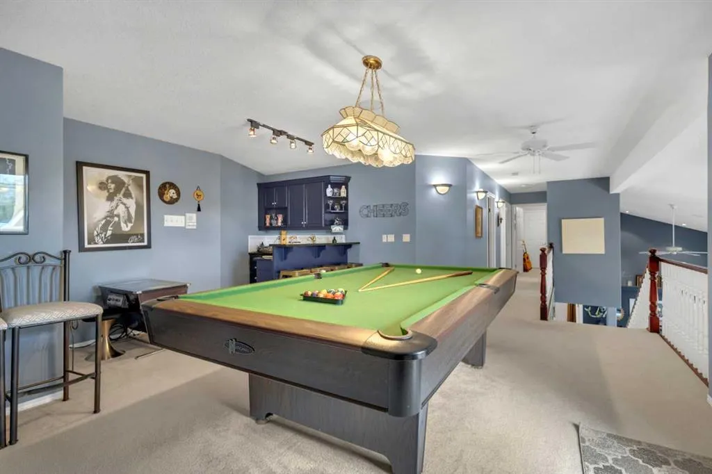 10 Willow Springs Crescent