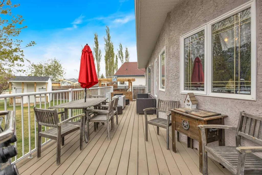 10 Willow Springs Crescent