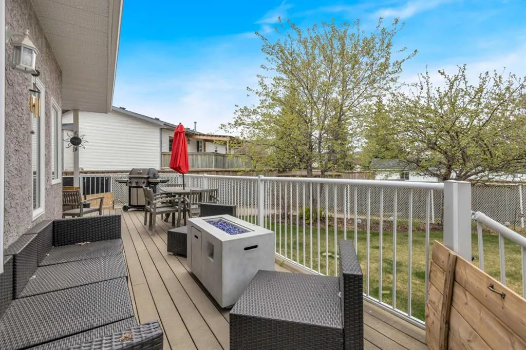 10 Willow Springs Crescent