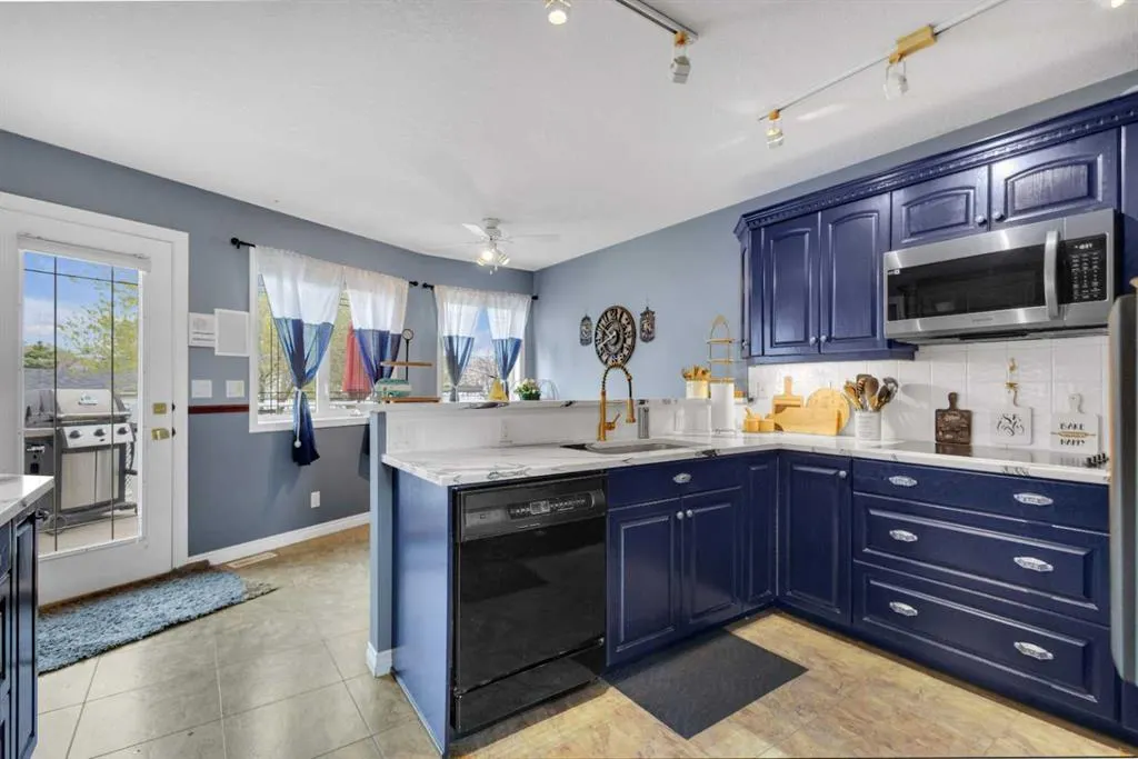 10 Willow Springs Crescent