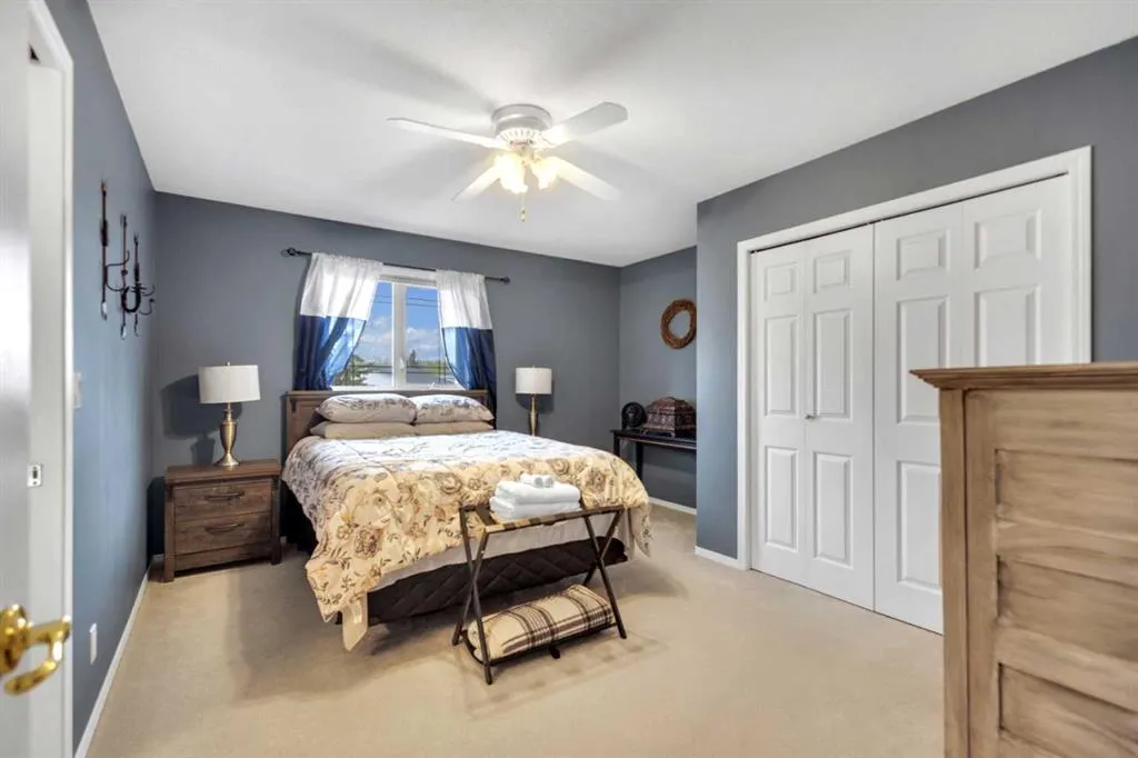 10 Willow Springs Crescent