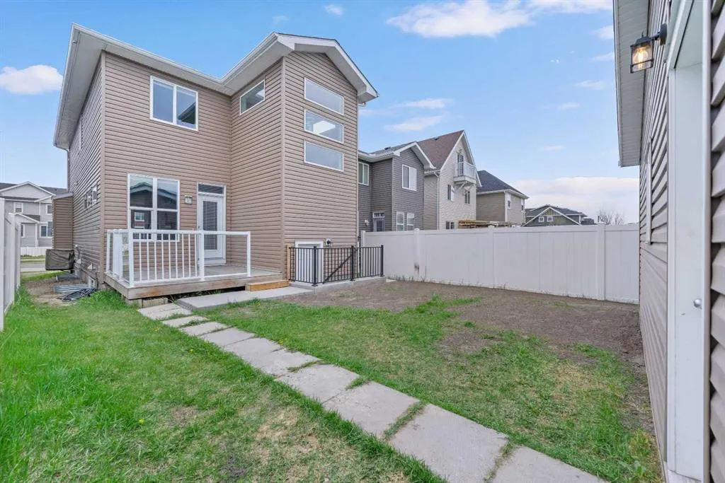 53 Redstone Avenue NE
