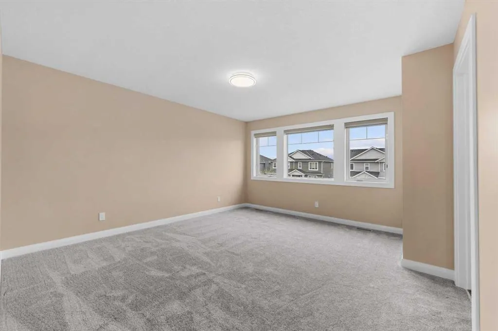 53 Redstone Avenue NE
