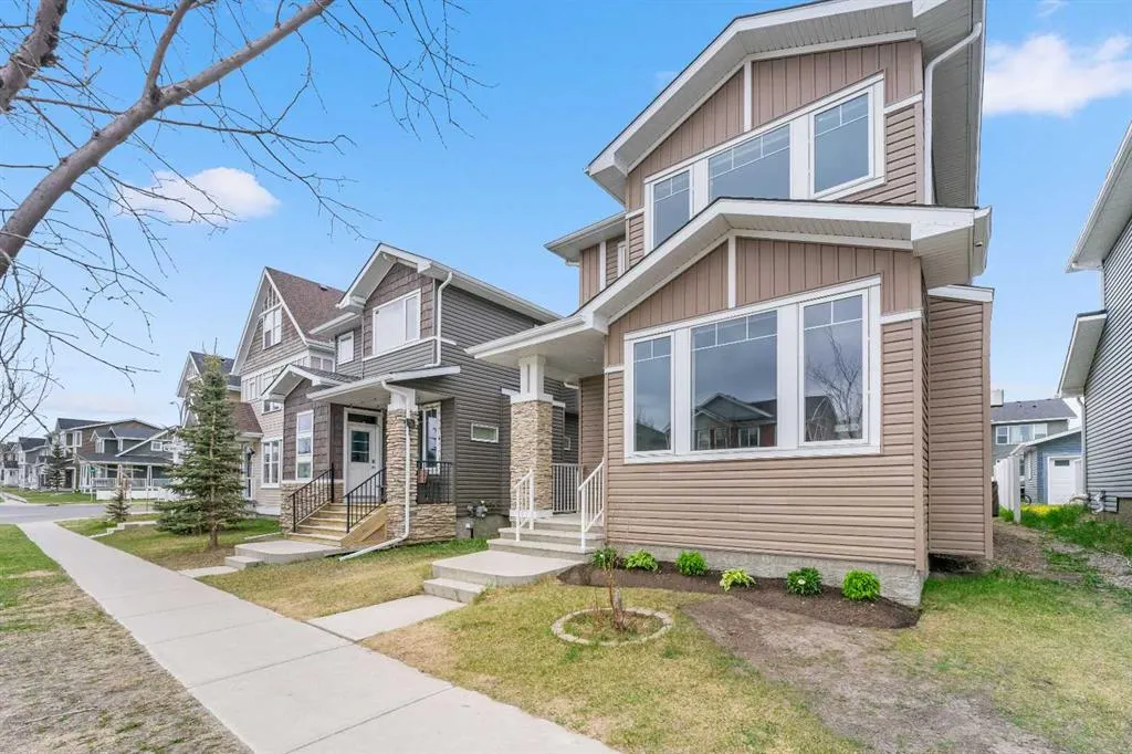 53 Redstone Avenue NE