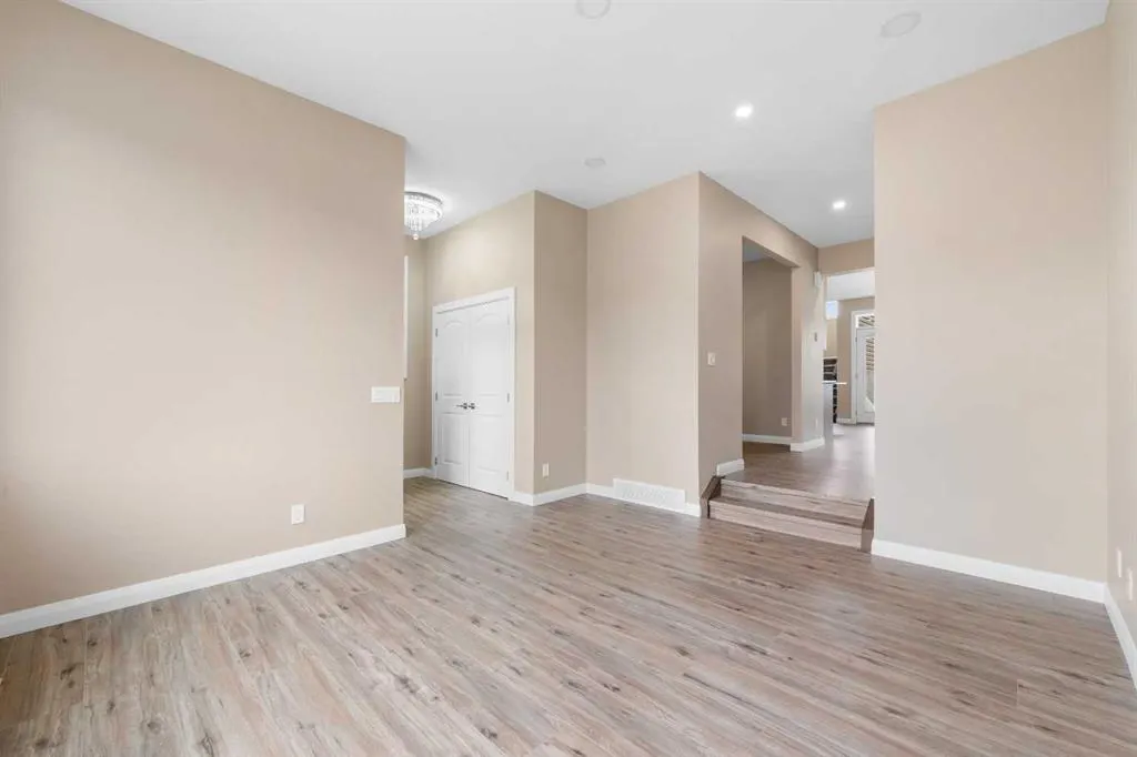 53 Redstone Avenue NE