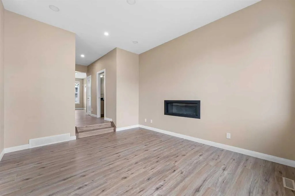 53 Redstone Avenue NE