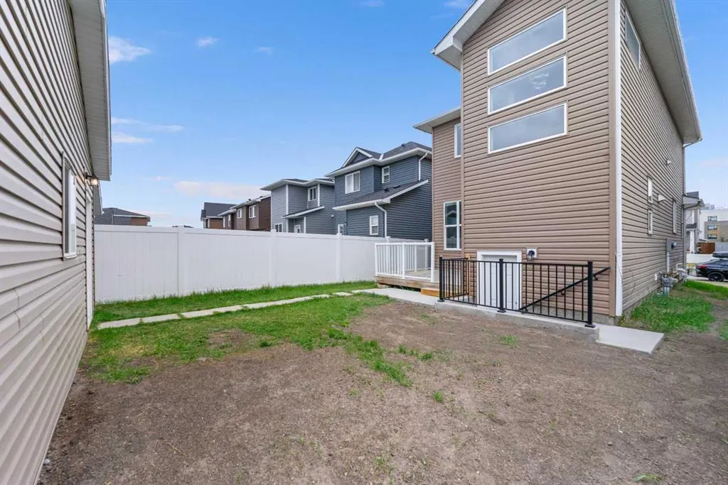 53 Redstone Avenue NE