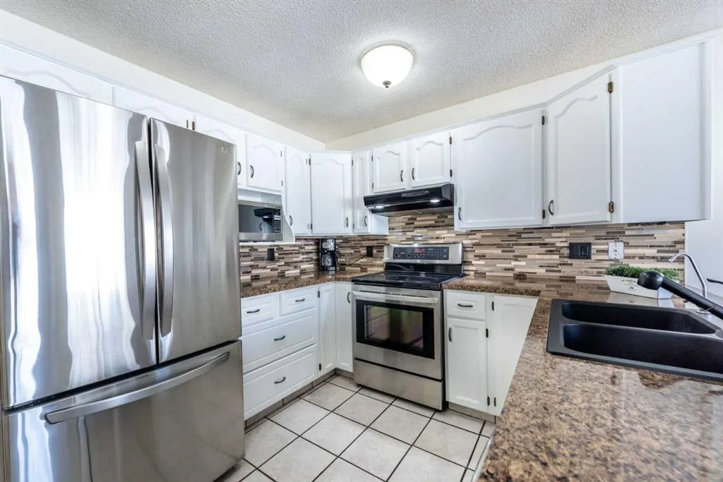 251 Douglas Woods Drive SE