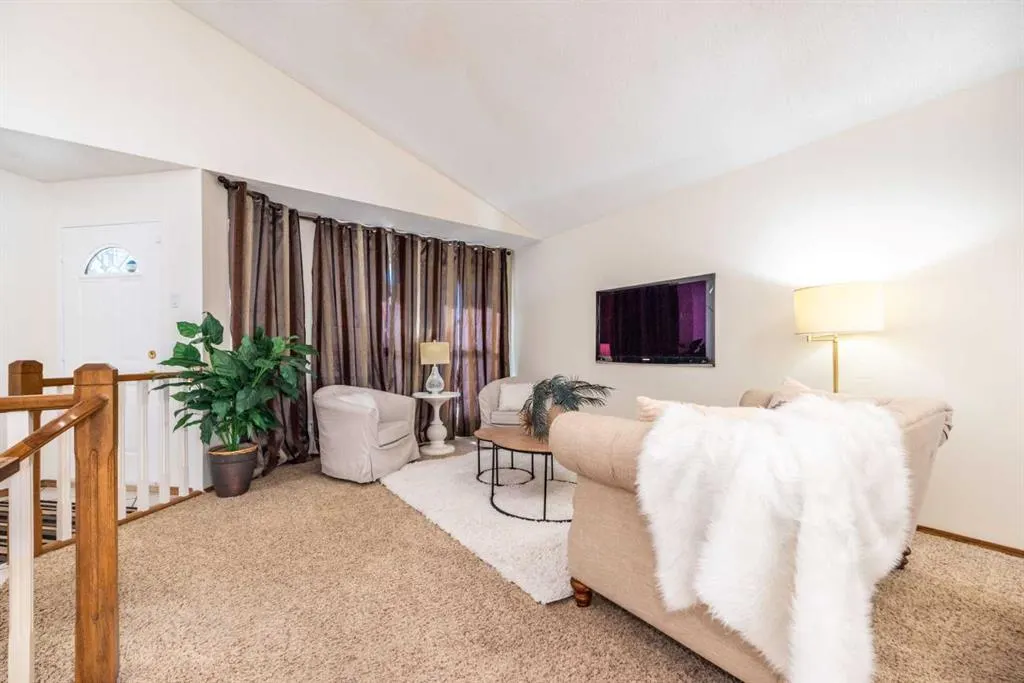 251 Douglas Woods Drive SE