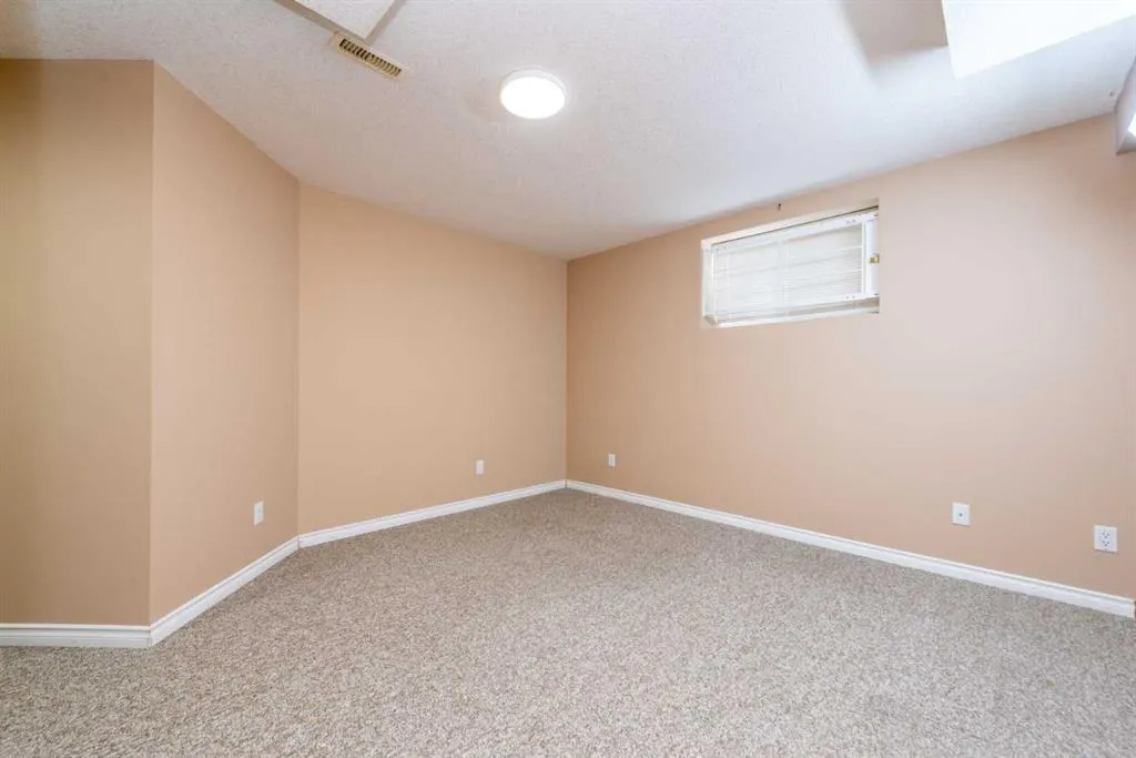 251 Douglas Woods Drive SE