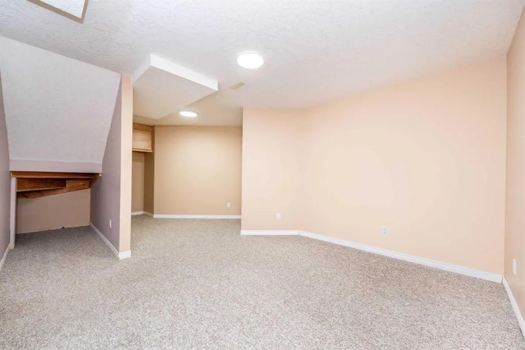251 Douglas Woods Drive SE