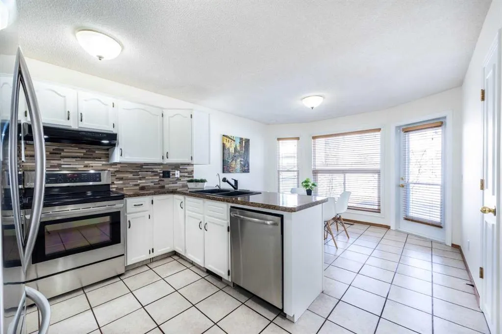 251 Douglas Woods Drive SE