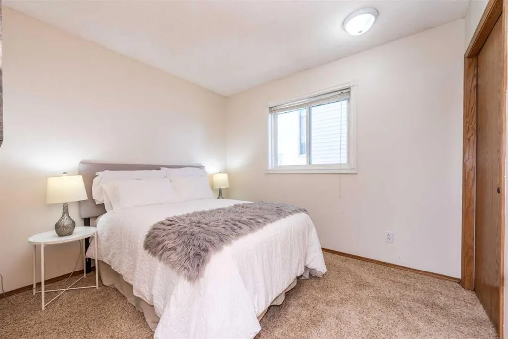 251 Douglas Woods Drive SE