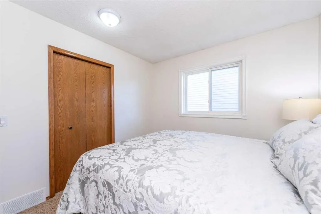 251 Douglas Woods Drive SE