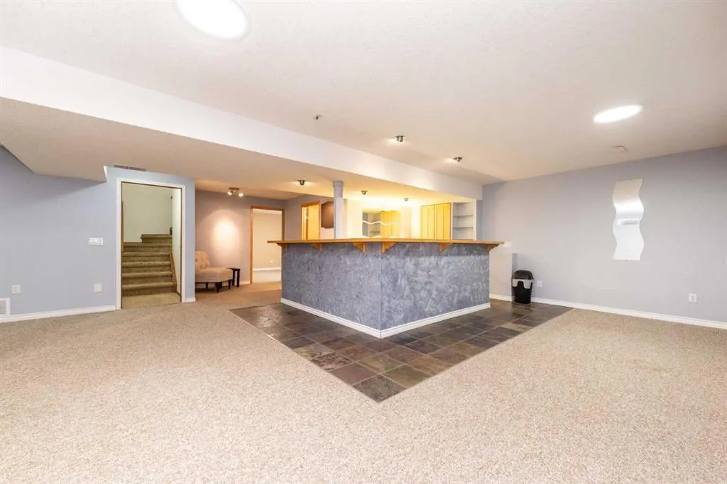 251 Douglas Woods Drive SE