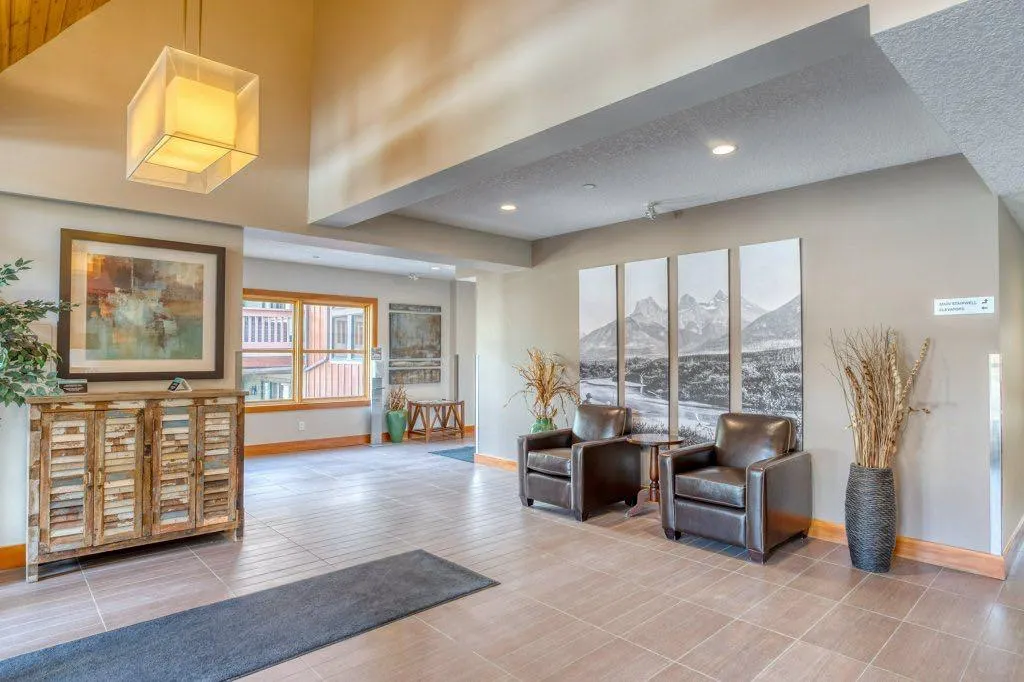 106 Stewart Creek Landing, #111