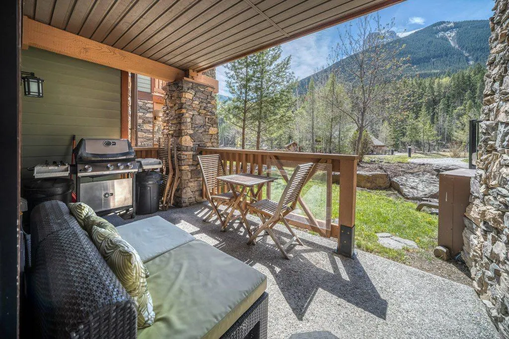 106 Stewart Creek Landing, #111