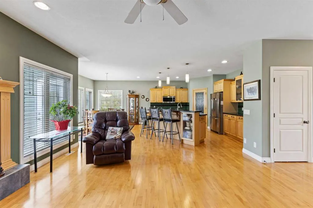 288017 160 Avenue W