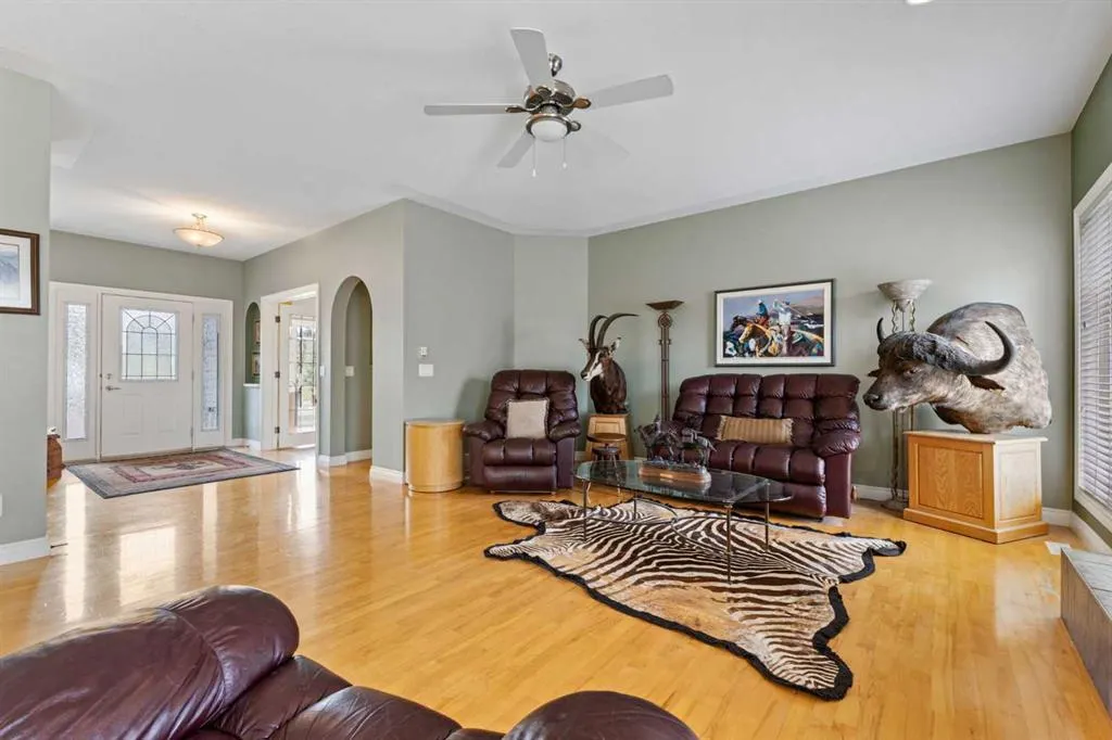 288017 160 Avenue W