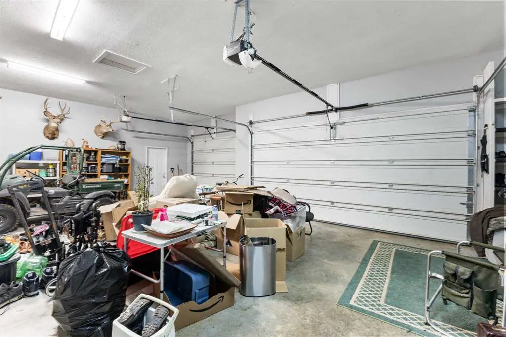 288017 160 Avenue W