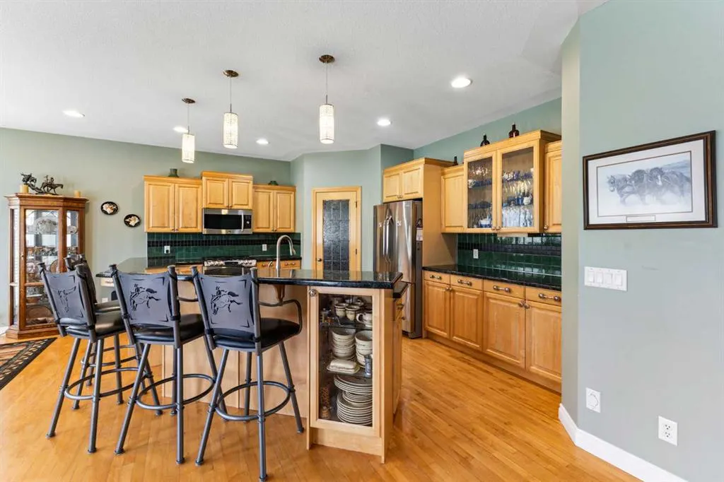 288017 160 Avenue W