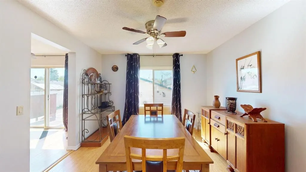 105 Bird Crescent